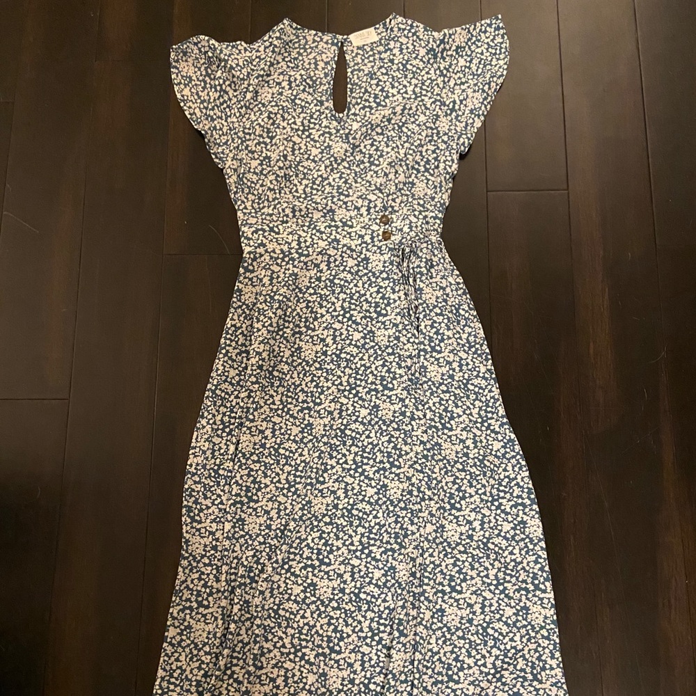 Emerald green flowered flowy dress NWOT